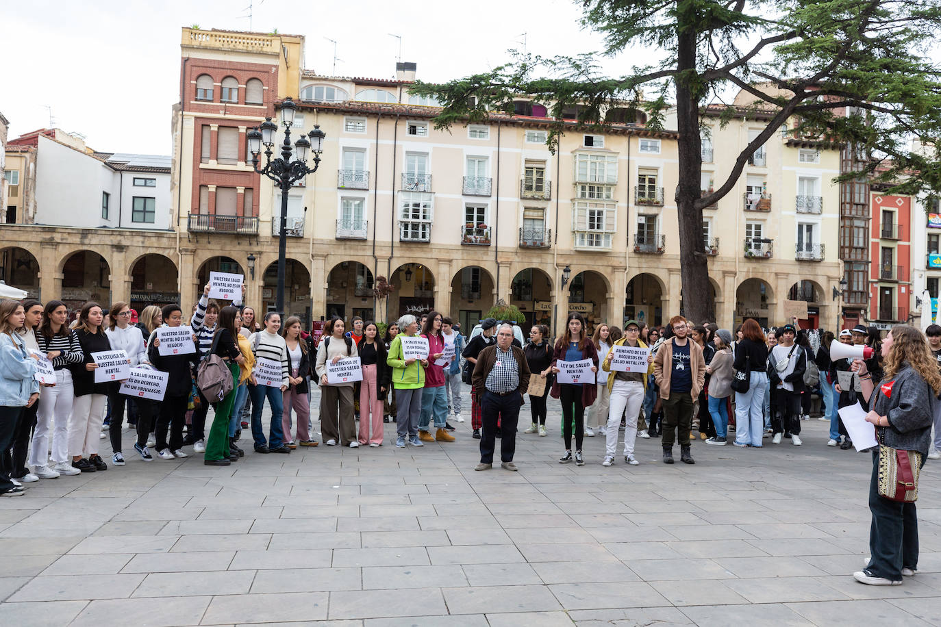 Fotos: Concentración de estudiantes contra la «epidemia de problemas de salud mental»