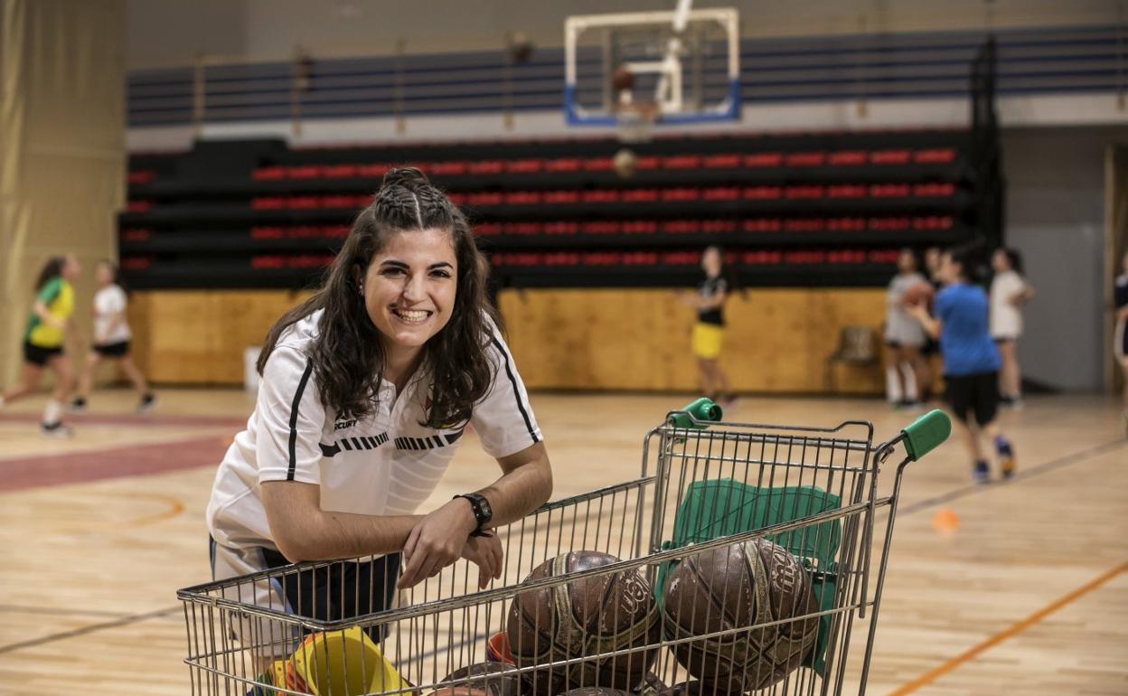 Laura Magaña posa durante uno de sus entrenamientos con el equipo femenino del BBR. 