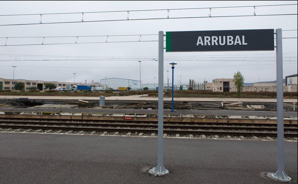 Adif intervendrá con 1,8 millones de euros en el talud ferroviario entre Alcanadre y Arrúbal