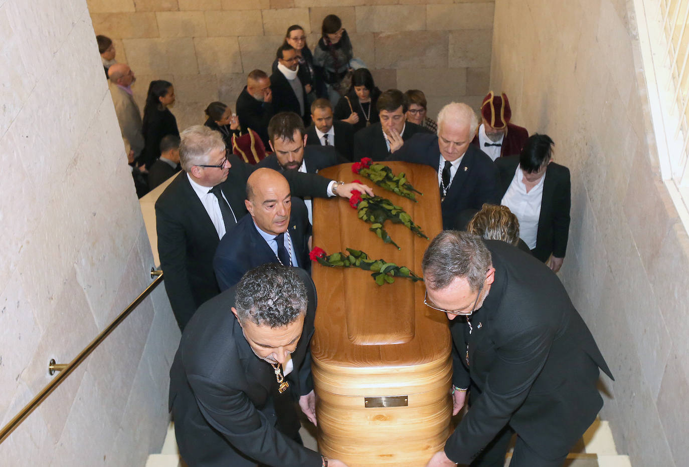 Fotos: Emoción en la despedida del concejal Fran Pérez: «Te vamos a echar mucho de menos»