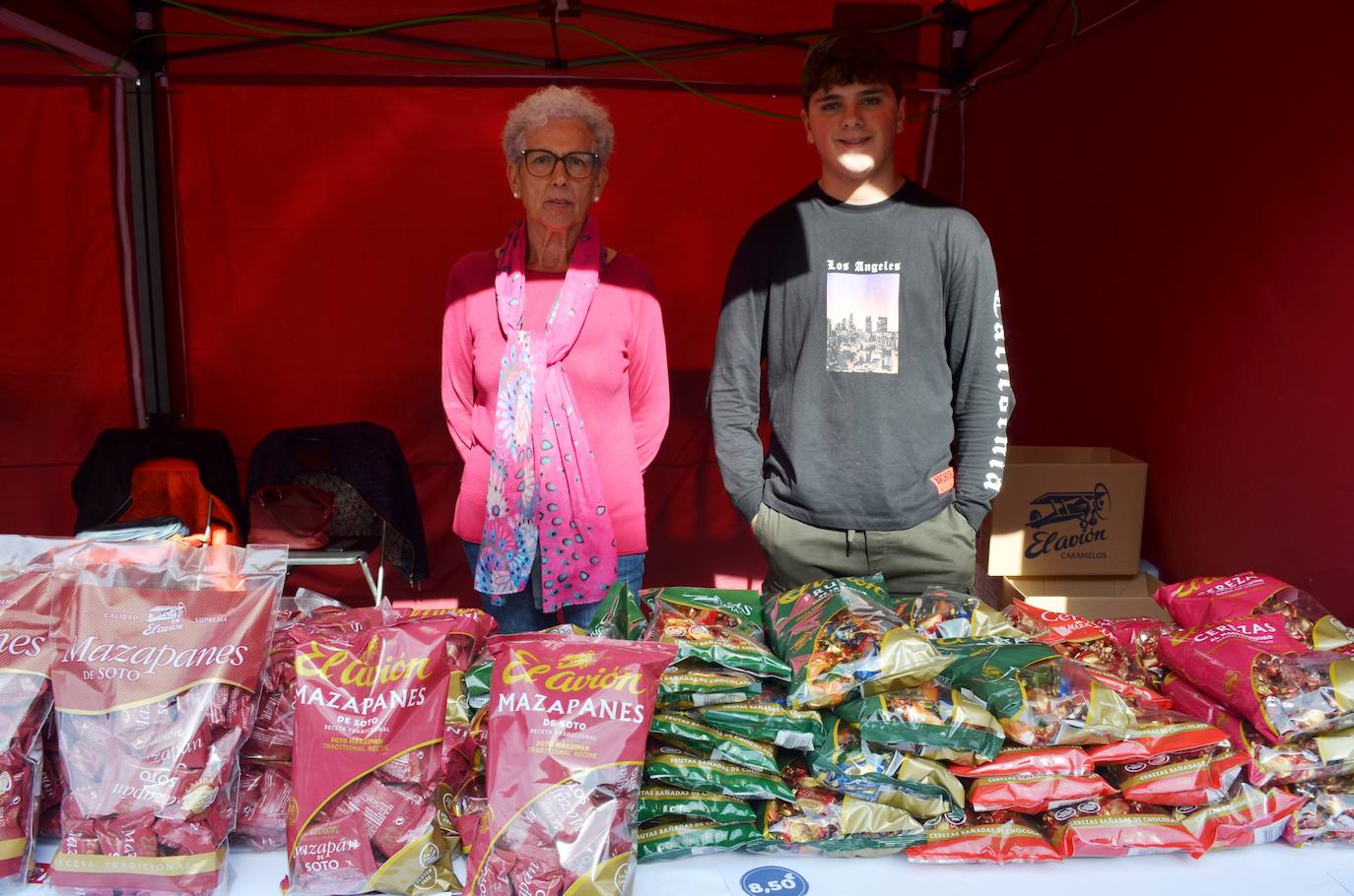 Fotos: La Calahorra más dulce se exhibe en la XVI edición de la Feria de Golmajería