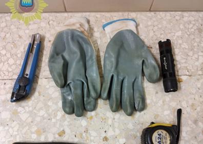 Imagen secundaria 1 - Detenido por robar 250 metros de cable de alumbrado en el Polígono Cantabria