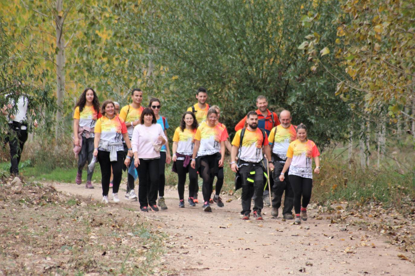 Fotos: Visita al Valle de la Lengua: doscientas personas recorren el Camino Real entre Nájera y San Millán de la Cogolla