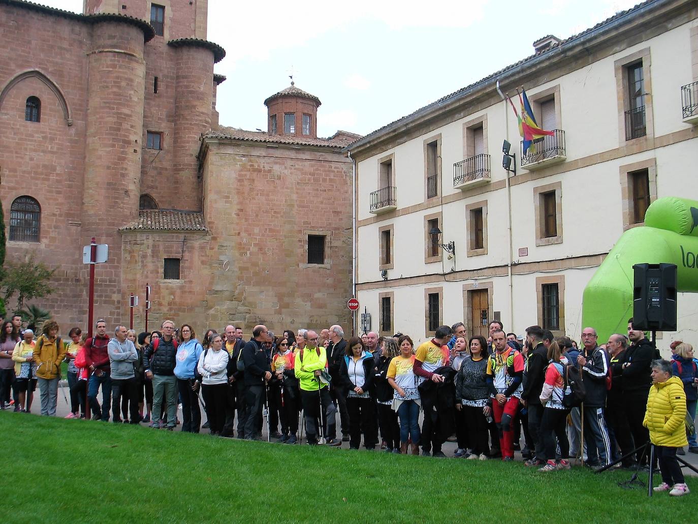 Fotos: Visita al Valle de la Lengua: doscientas personas recorren el Camino Real entre Nájera y San Millán de la Cogolla