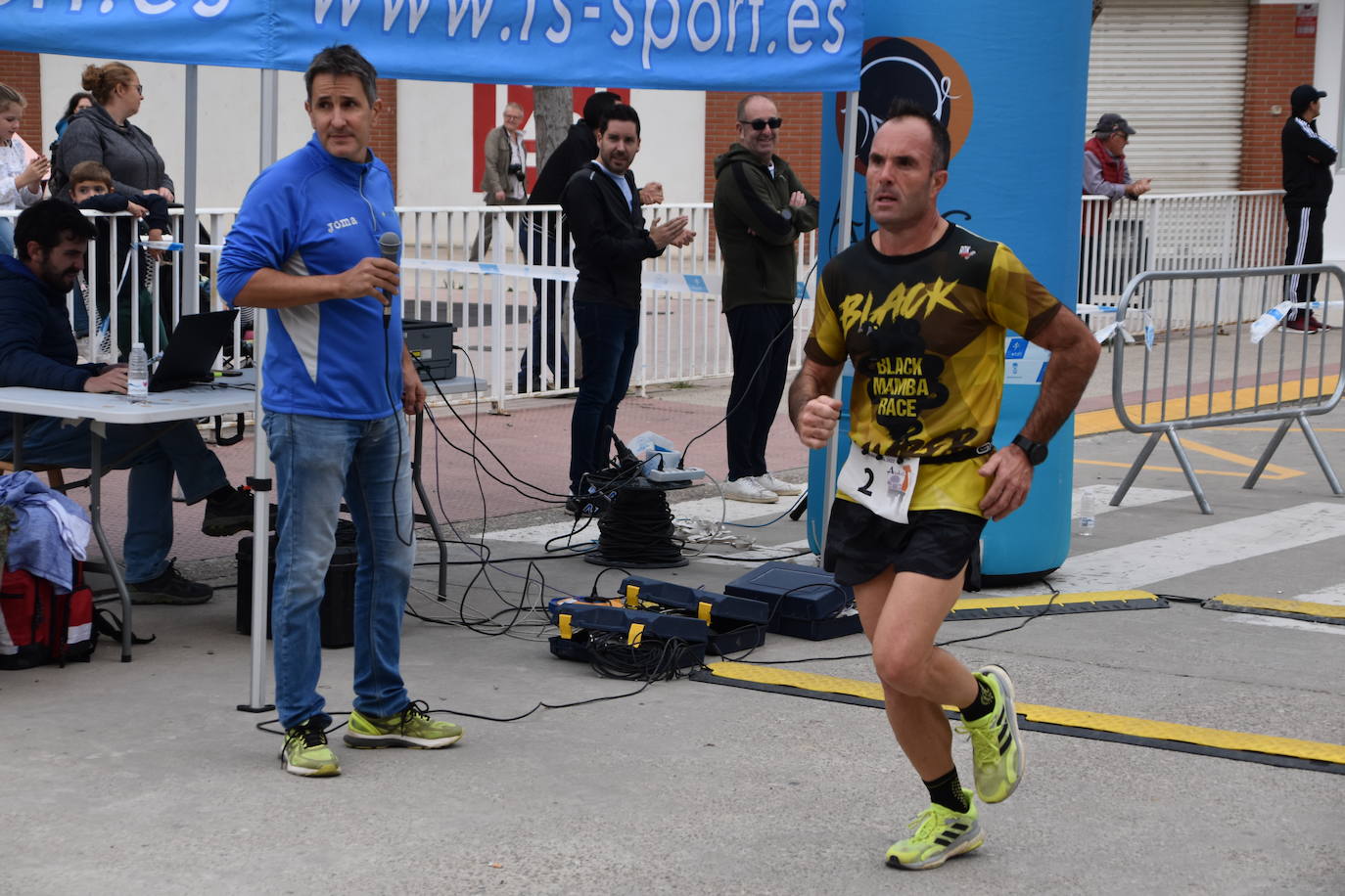 Fotos: Doucoure y Gutiérrez ganan la XII &#039;Carrera del champiñón y la seta&#039; de Autol