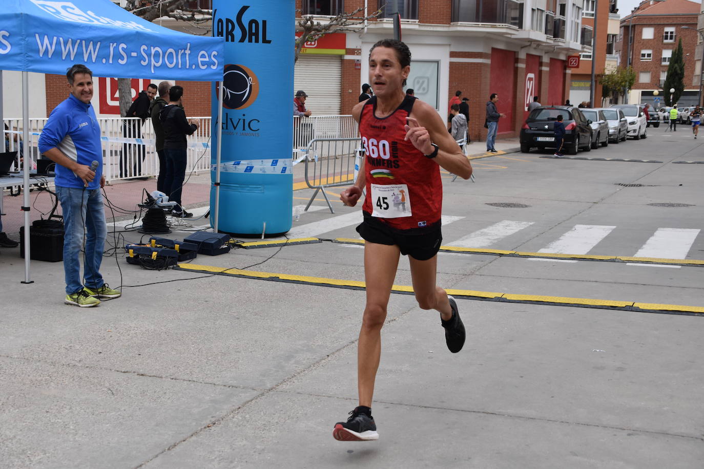 Fotos: Doucoure y Gutiérrez ganan la XII &#039;Carrera del champiñón y la seta&#039; de Autol