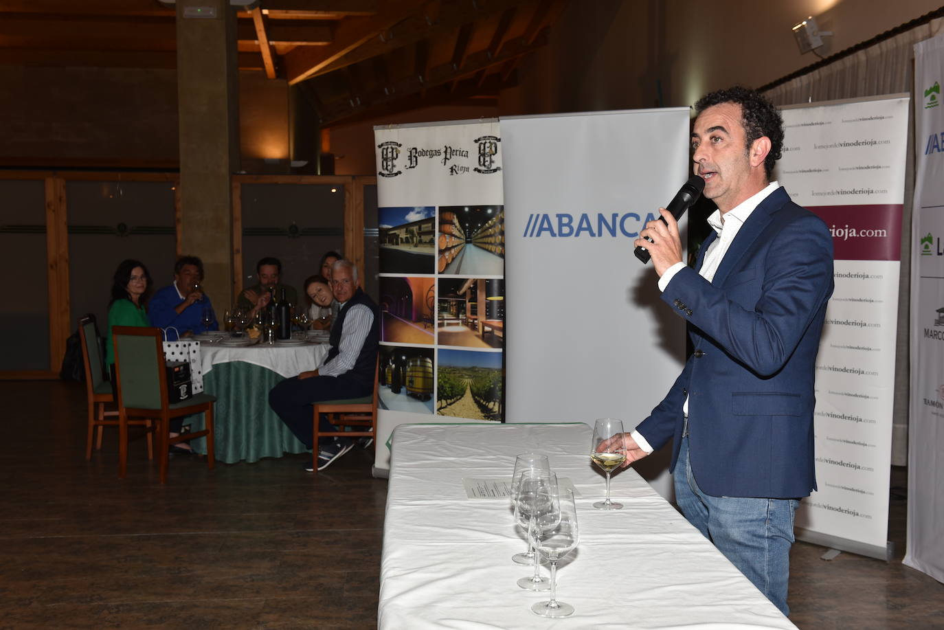 Fotos: Cata y entrega de premios del torneo de golf de Bodegas Perica