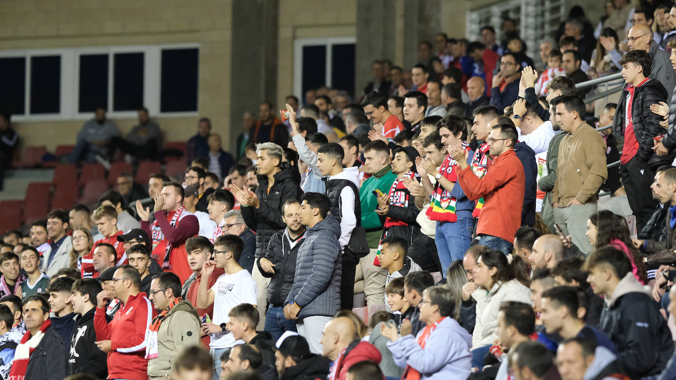 Fotos: Ambiente de derbi en Las Gaunas