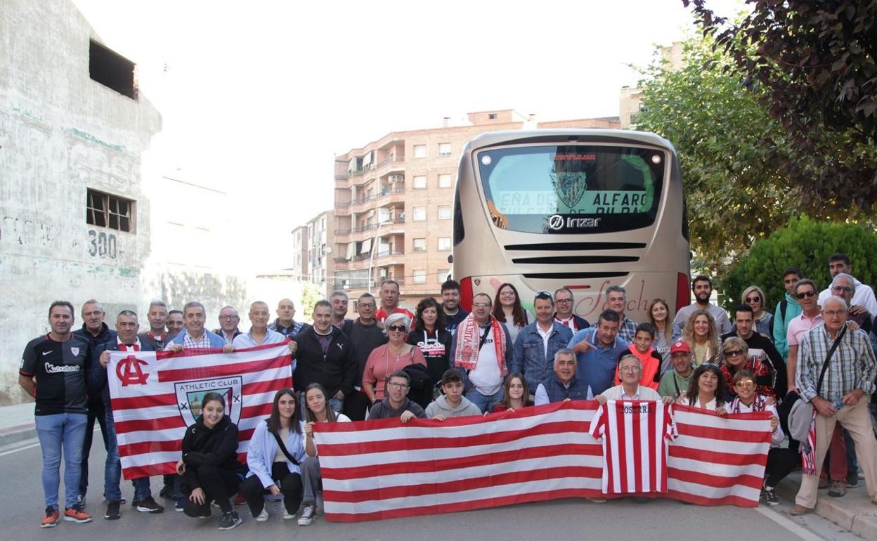 La peña se desplazó a Bilbao a ver el partido contra el Atlético de Madrid.