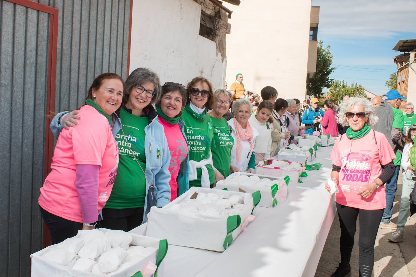 Fotos: &#039;Caminando por la vida&#039;, a favor de la AECC en Santo Domingo