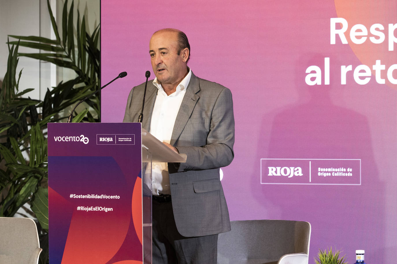 Fotos: &#039;Respuestas sectoriales al reto de la sostenibilidad&#039;, foro organizado por el Grupo Vocento y patrocinado por el Consejo Regulador de la Denominación de Origen Calificada (DOCa) Rioja