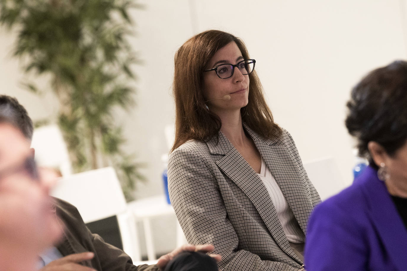Fotos: &#039;Respuestas sectoriales al reto de la sostenibilidad&#039;, foro organizado por el Grupo Vocento y patrocinado por el Consejo Regulador de la Denominación de Origen Calificada (DOCa) Rioja