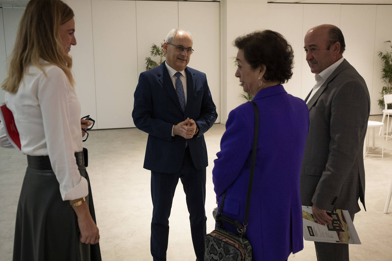 Fotos: &#039;Respuestas sectoriales al reto de la sostenibilidad&#039;, foro organizado por el Grupo Vocento y patrocinado por el Consejo Regulador de la Denominación de Origen Calificada (DOCa) Rioja