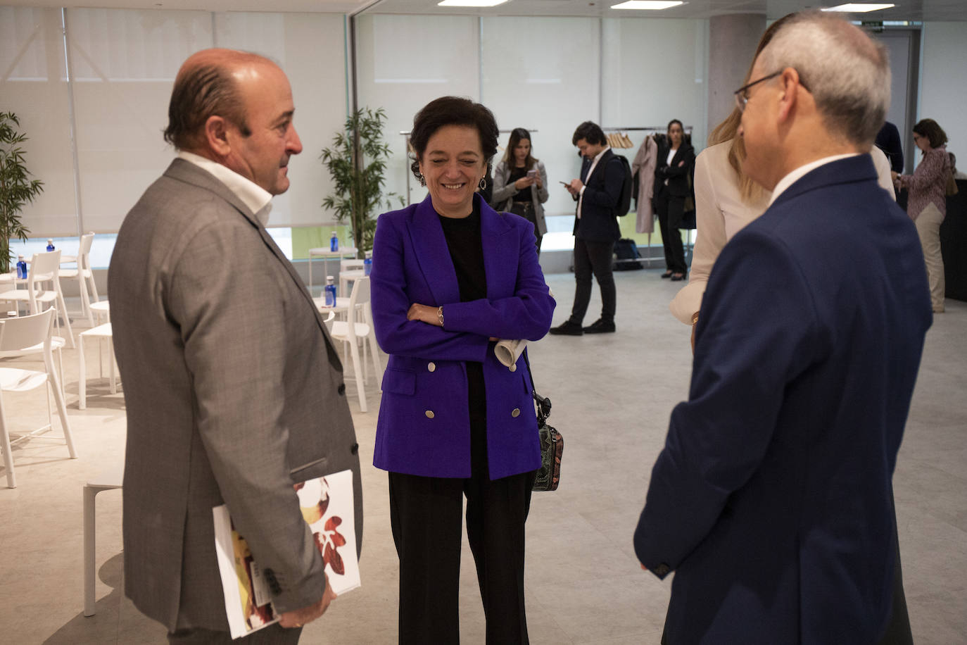 Fotos: &#039;Respuestas sectoriales al reto de la sostenibilidad&#039;, foro organizado por el Grupo Vocento y patrocinado por el Consejo Regulador de la Denominación de Origen Calificada (DOCa) Rioja