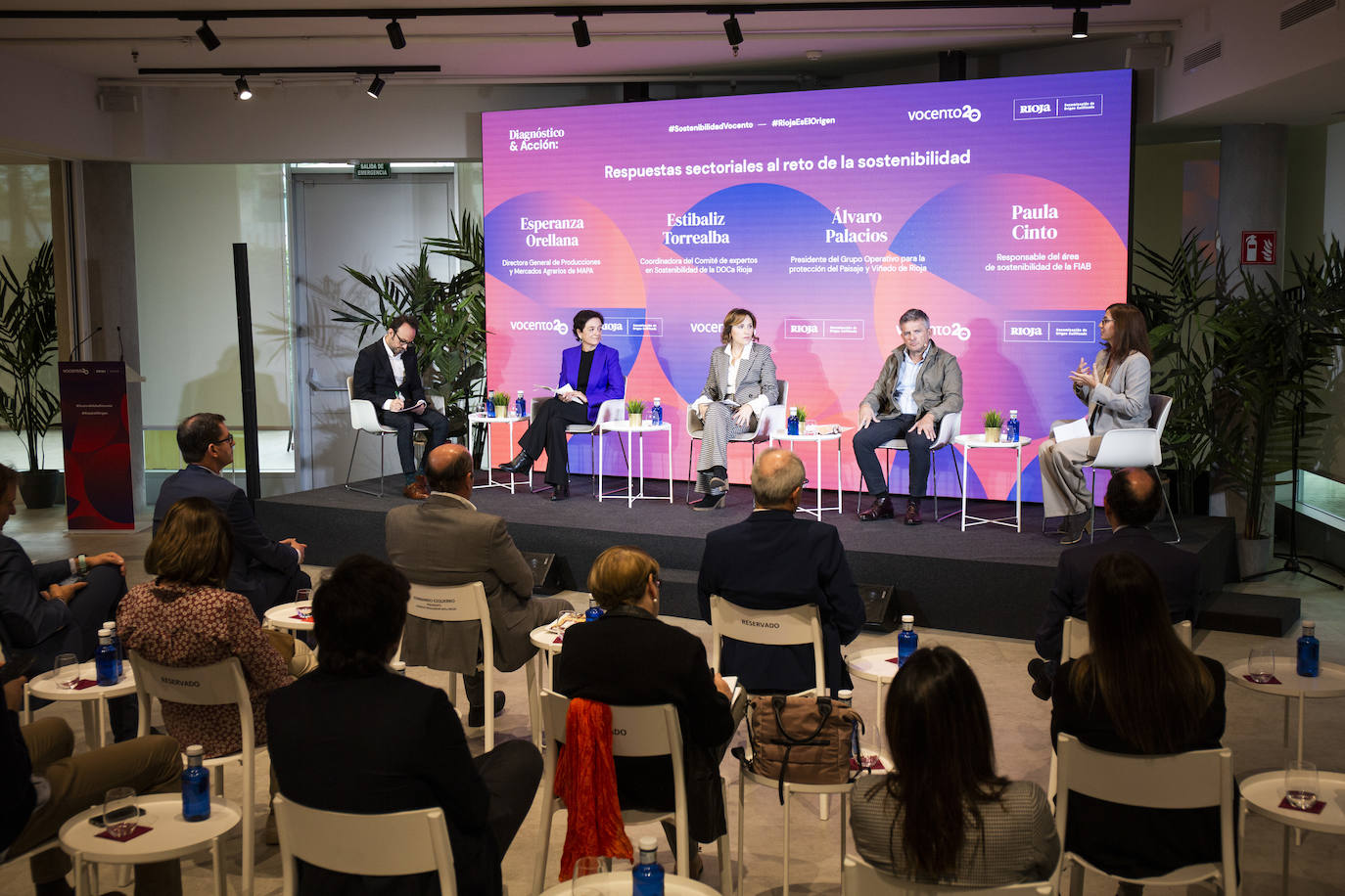 Fotos: &#039;Respuestas sectoriales al reto de la sostenibilidad&#039;, foro organizado por el Grupo Vocento y patrocinado por el Consejo Regulador de la Denominación de Origen Calificada (DOCa) Rioja
