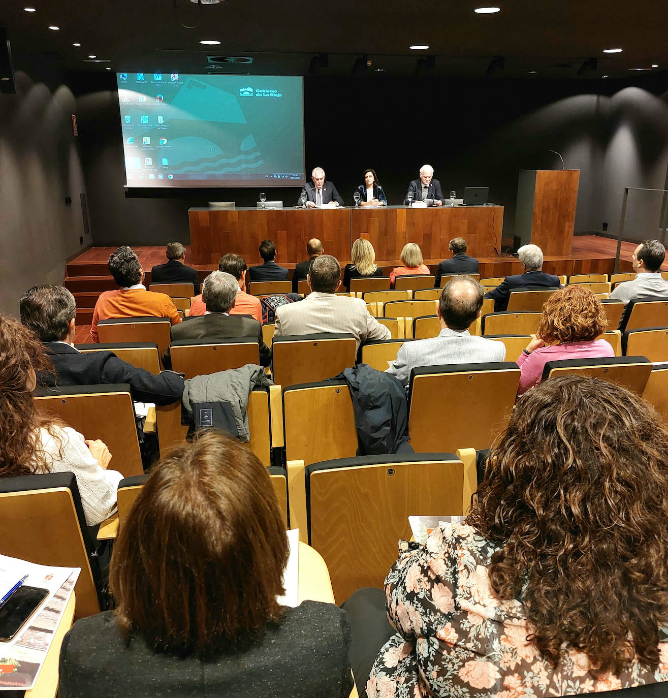 Jornada inaugural de la cita sobre derecho alimentario con Marca, Andreu y Hermoso de Mendoza. 