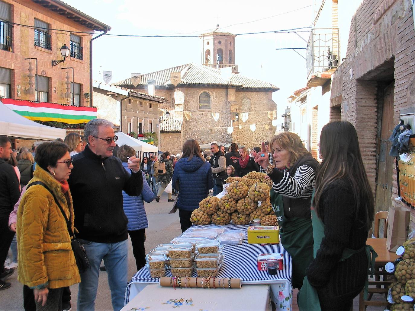 Fotos: La Feria de la Nuez regresa por todo lo alto