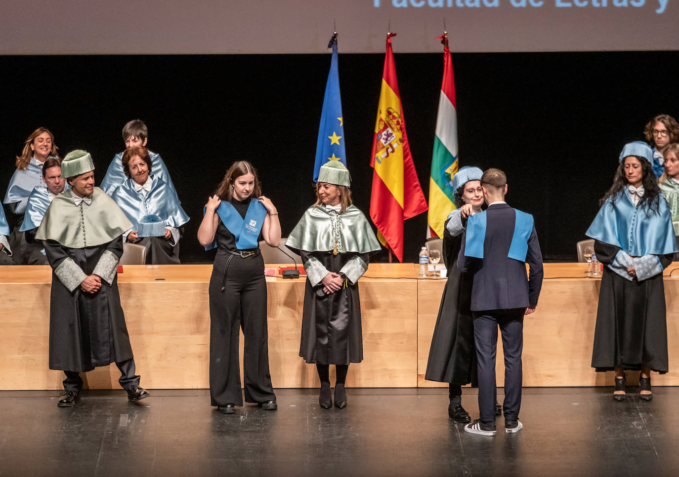 Fotos: Acto de graduación en la Facultad de Letras