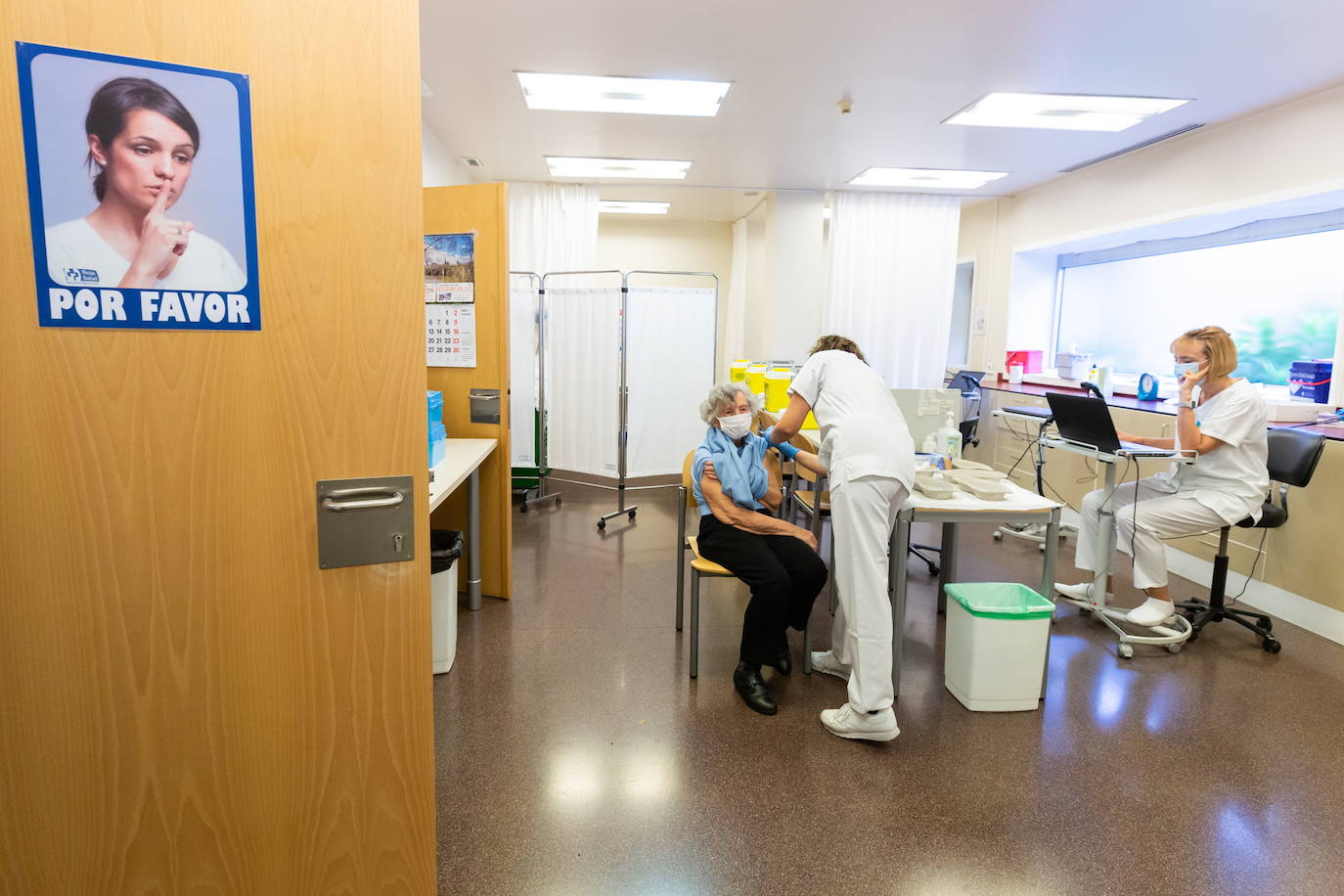 Imagen de la campaña de vacunación en el centro de salud de Cascajos. 