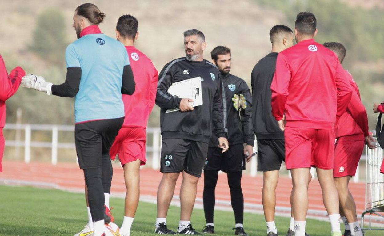 Otro duelo de urgencias para el Calahorra