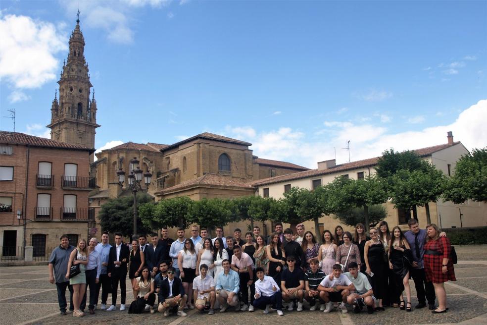 Alumnos graduados este año de la escuela riojana de hostelería. 