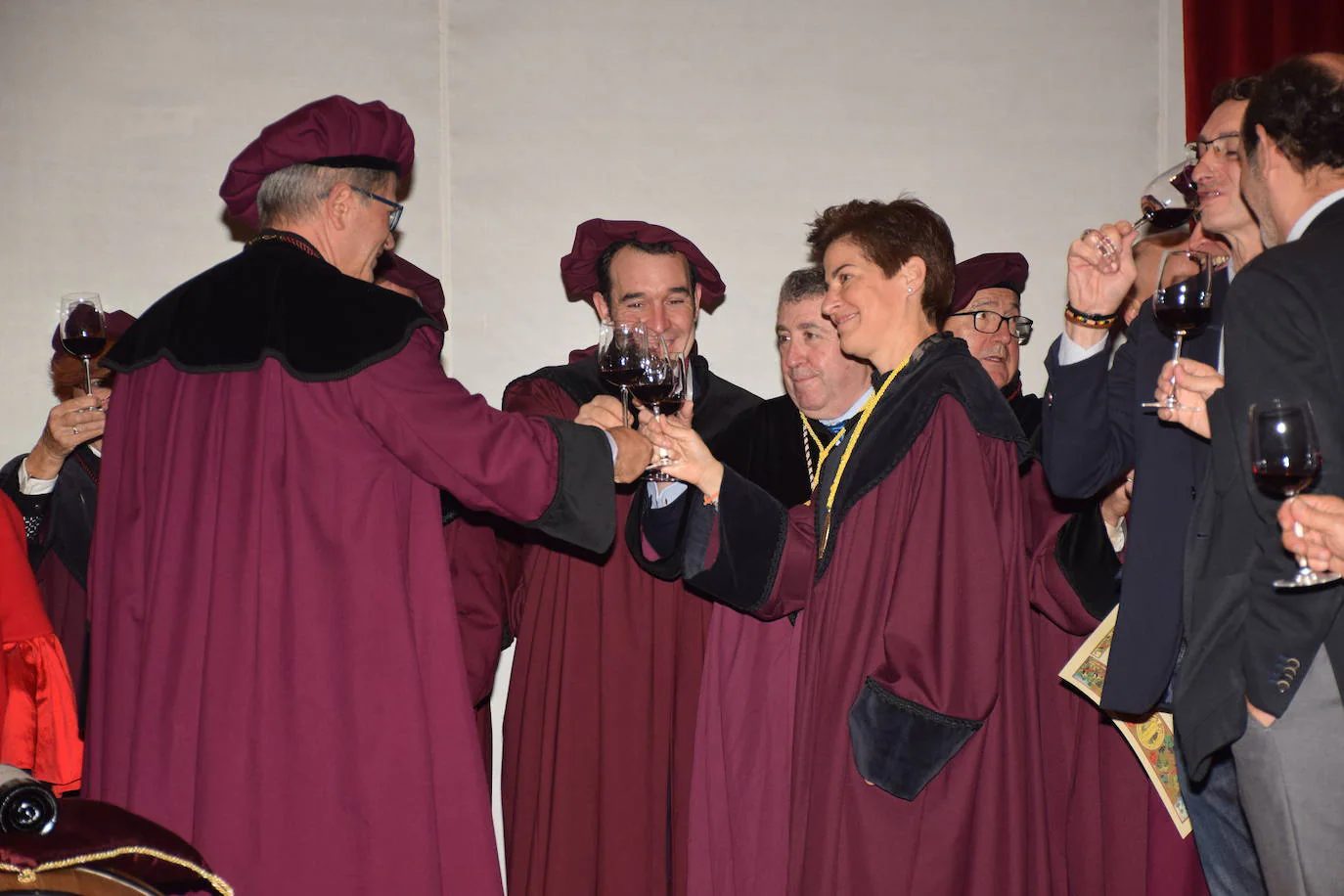 Fotos: La celebración de la Cofradía del Vino, en imágenes