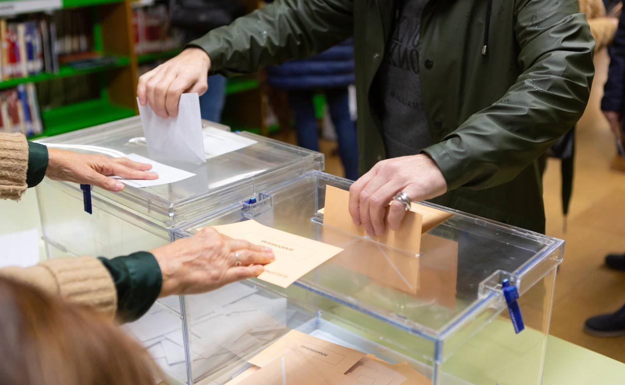 El PP ganaría tres diputados en La Rioja y el PSOE se quedaría con uno, según la encuesta de ABC