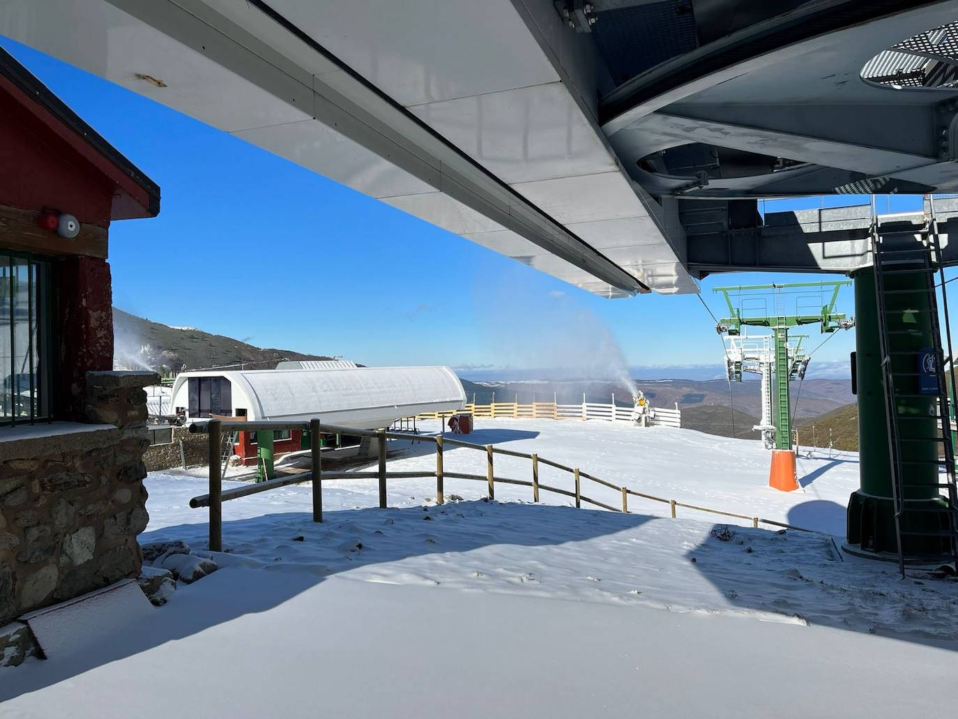 Fotos: Valdezcaray, a la espera de tener más nieve