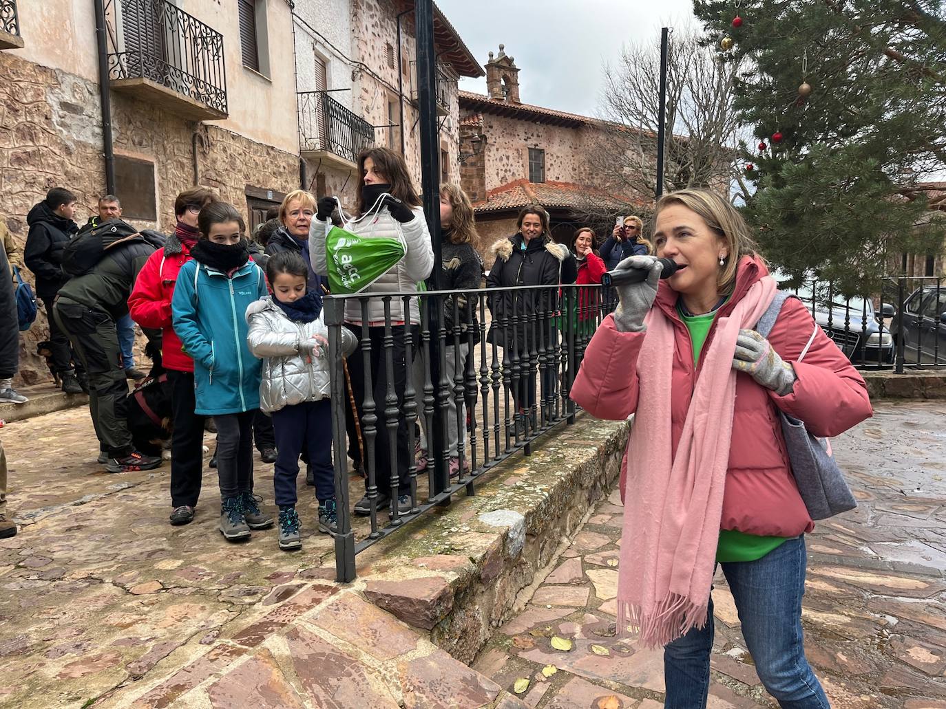 Fotos: Marcha solidaria en el Rasillo en favor de la Asociación Española contra el Cáncer