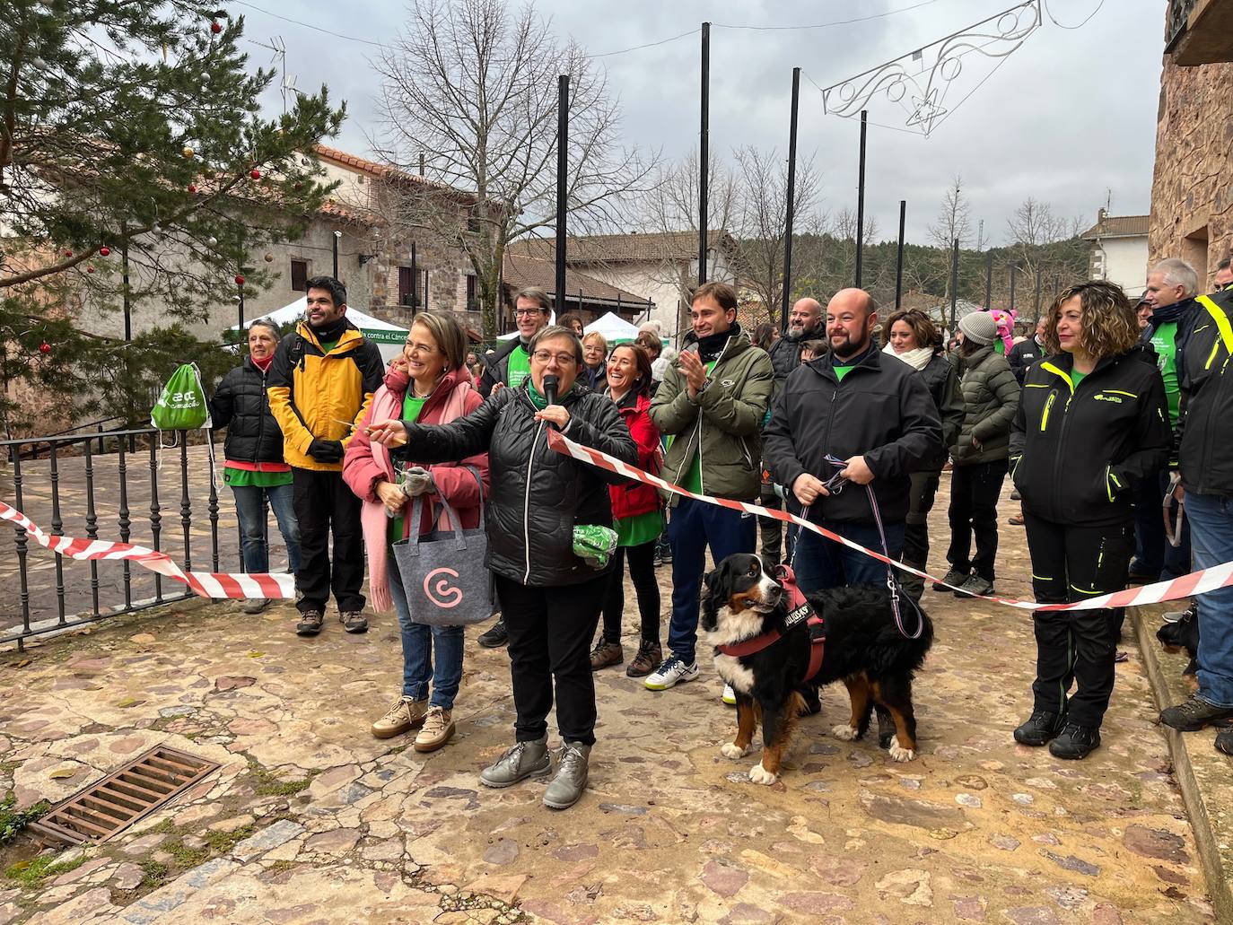 Fotos: Marcha solidaria en el Rasillo en favor de la Asociación Española contra el Cáncer