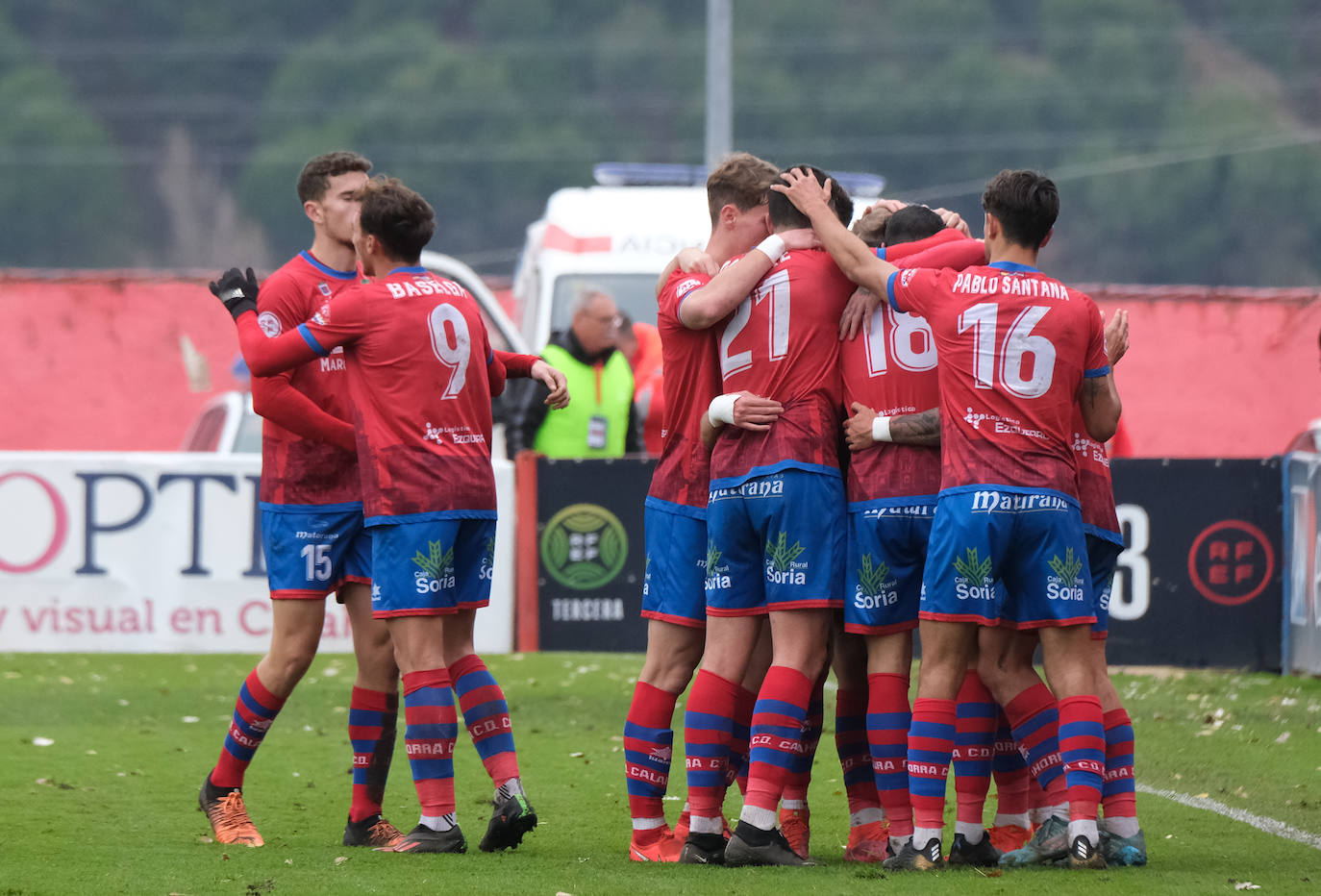 Fotos: El Calahorra empata con el Castellón