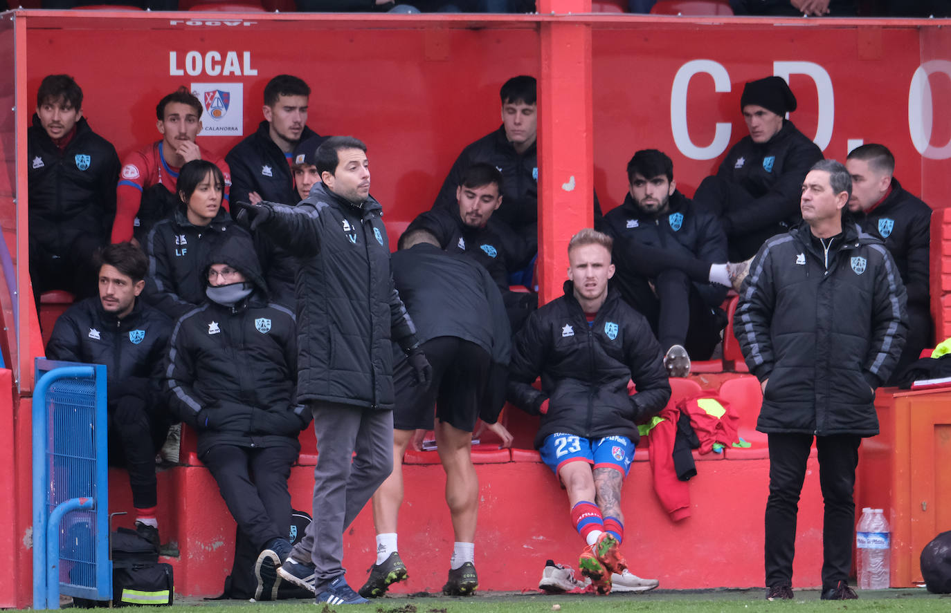 Fotos: El Calahorra empata con el Castellón