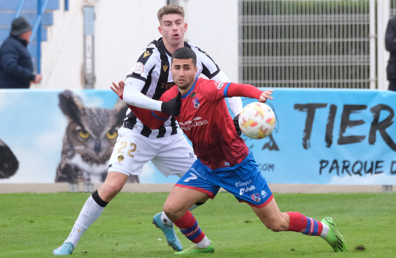 Fotos: El Calahorra empata con el Castellón