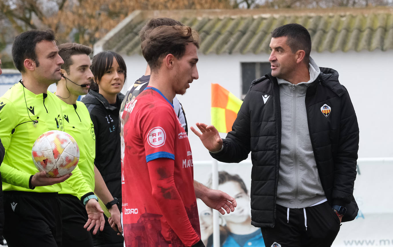 Fotos: El Calahorra empata con el Castellón