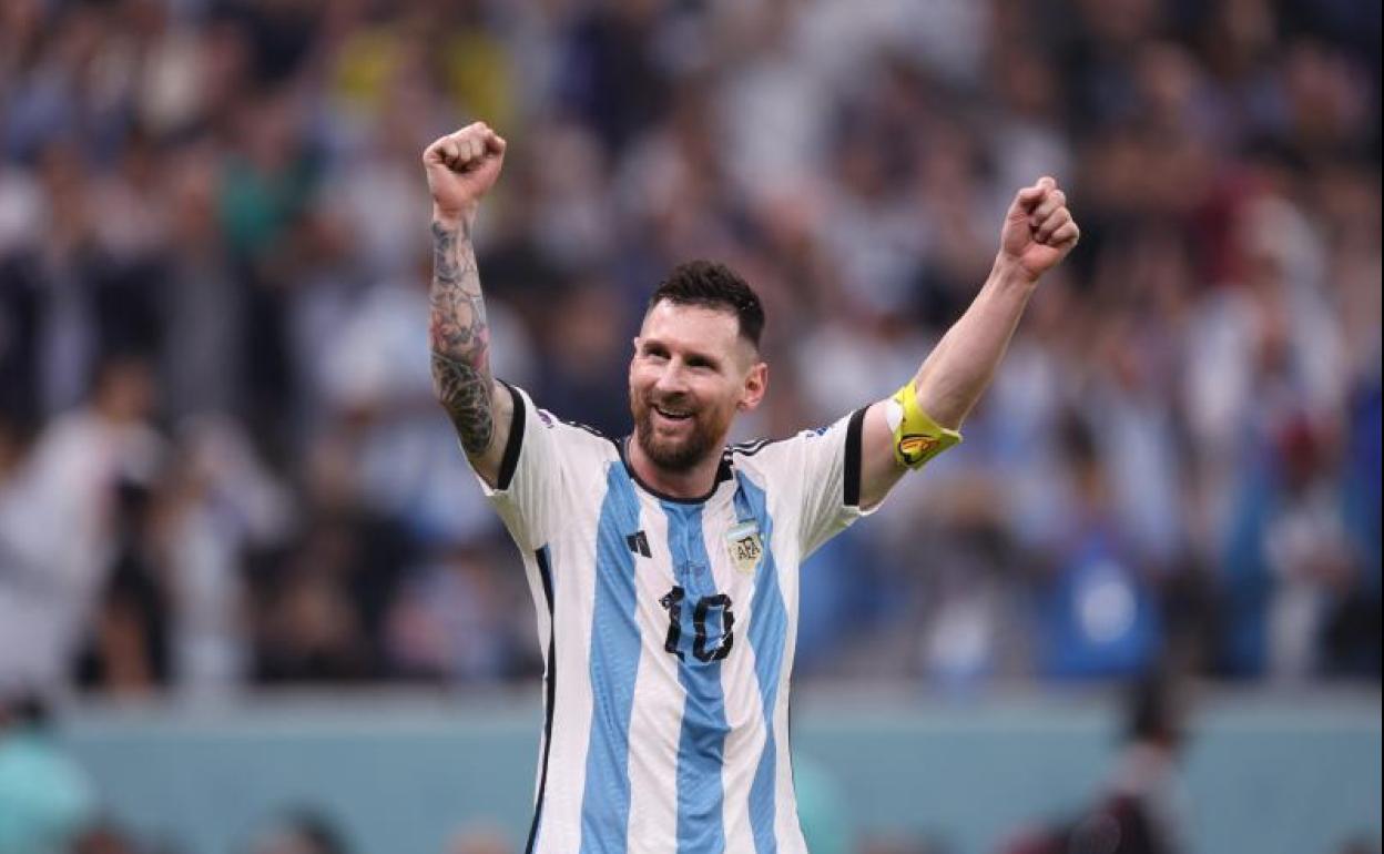 Leo Messi celebra el pase de Argentina a la final del Mundial de Qatar tras vencer a Croacia. 