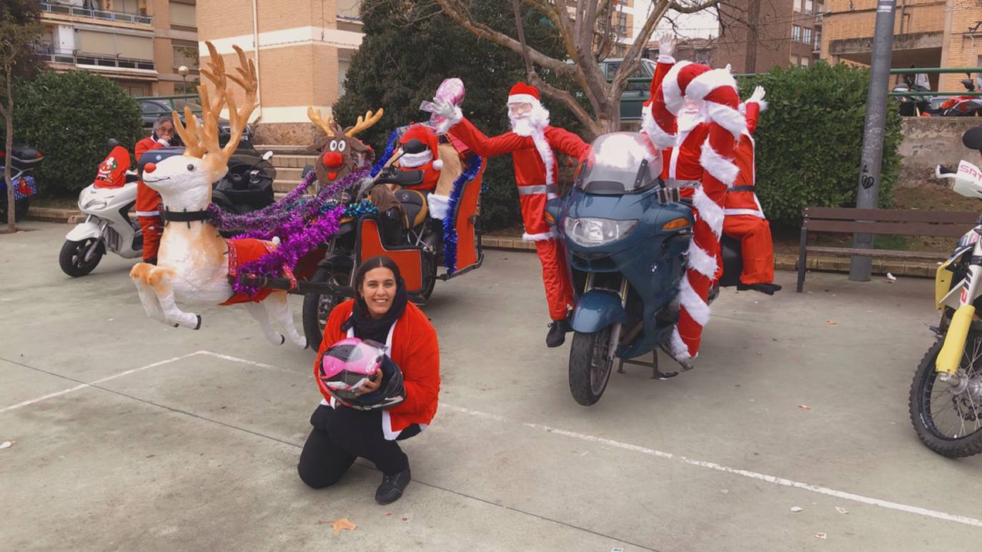 Fotos: Imagen de la Papanoelada organizada por la Asociación Motorista Correcaminos