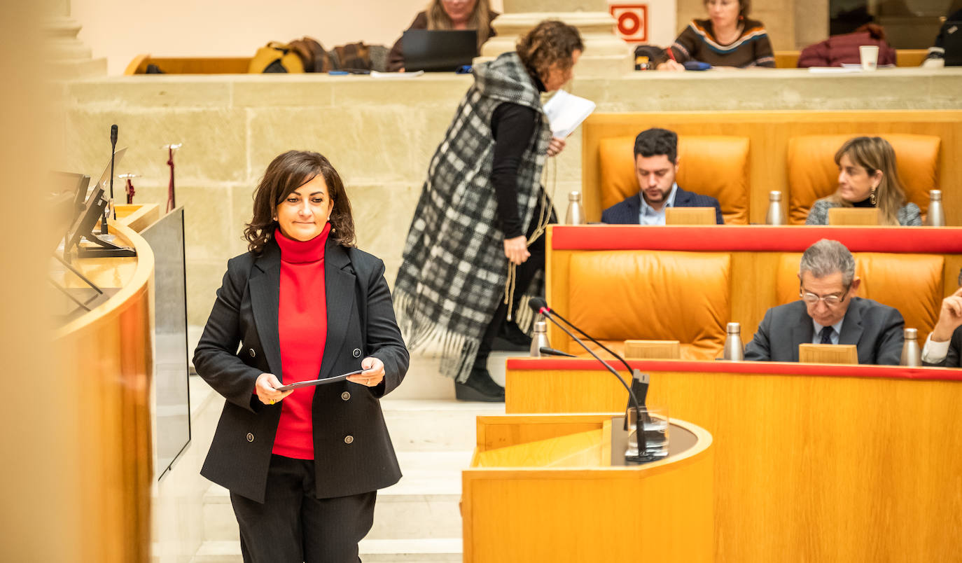 Fotos: Pleno de presupuestos en el Parlamento de La Rioja