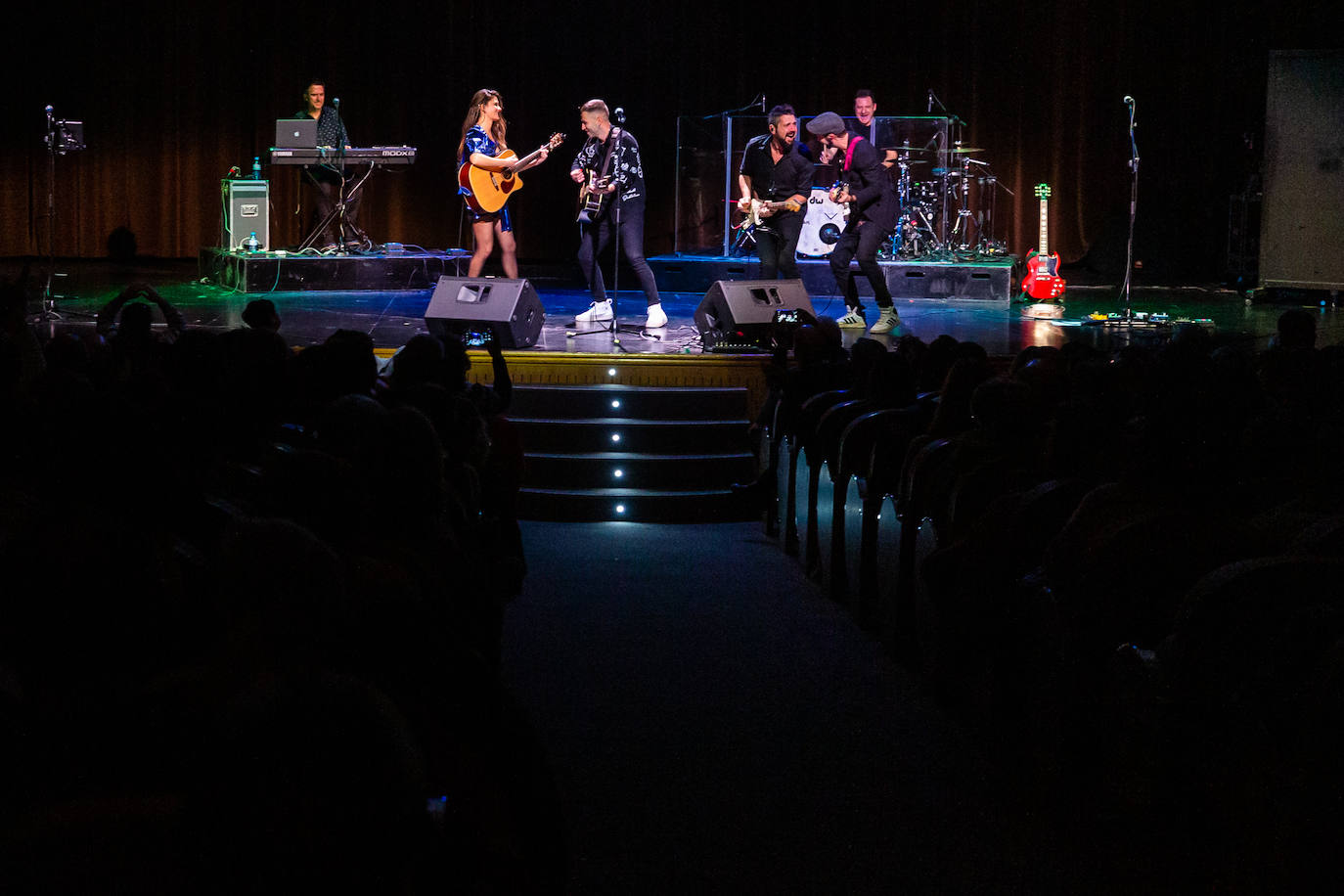 Fotos: Éxito del concierto de Danza Invisible, Tam Tam Go y Denorte