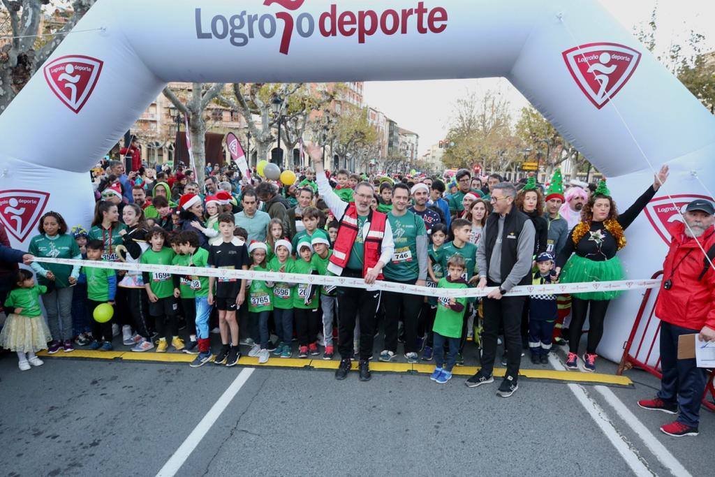 Fotos: Disfraces y buen humor para la mini San Silvestre en Logroño