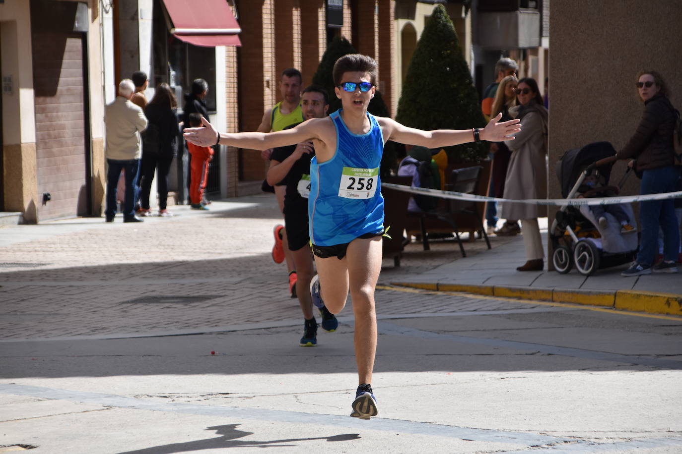 Pérez e Izal ganan en Aldeanueva