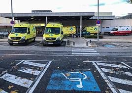 Ambulancias en Urgencias del San Pedro.