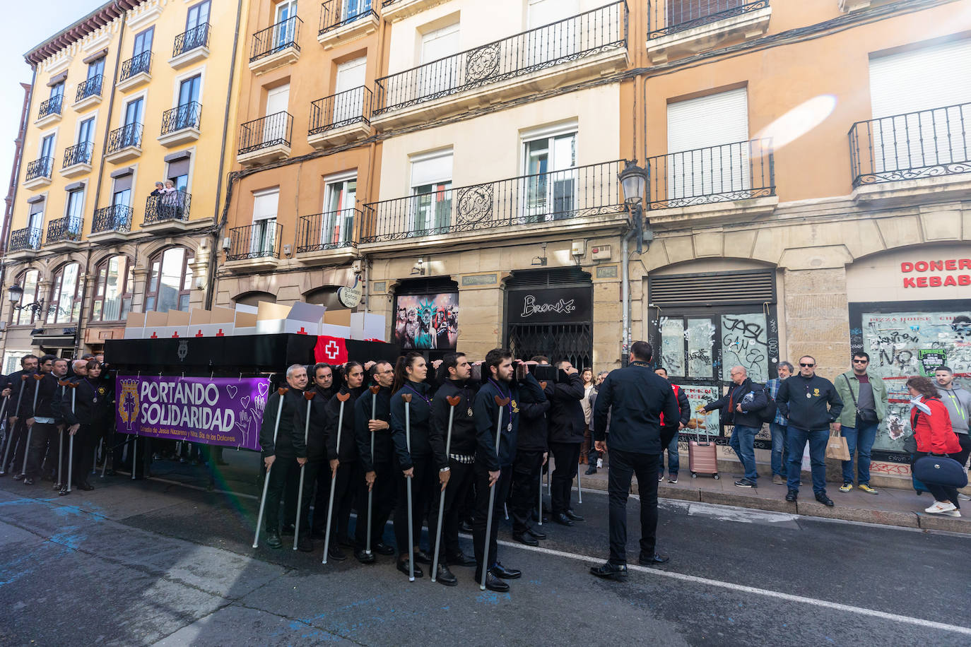 La solidaridad de las cofradías de la Flagelación y Jesús Nazareno