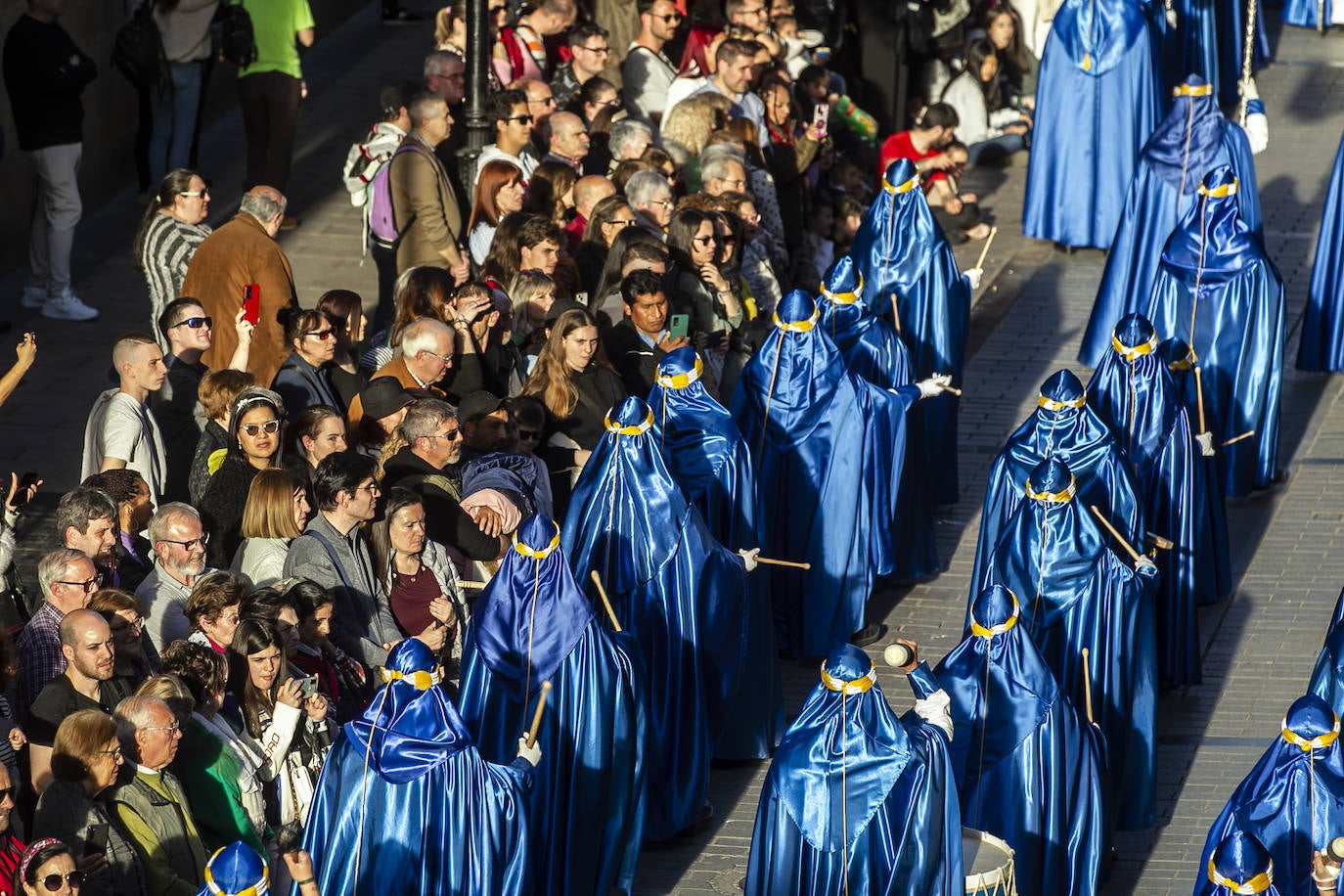 La procesión del Santo Entierro llena Logroño