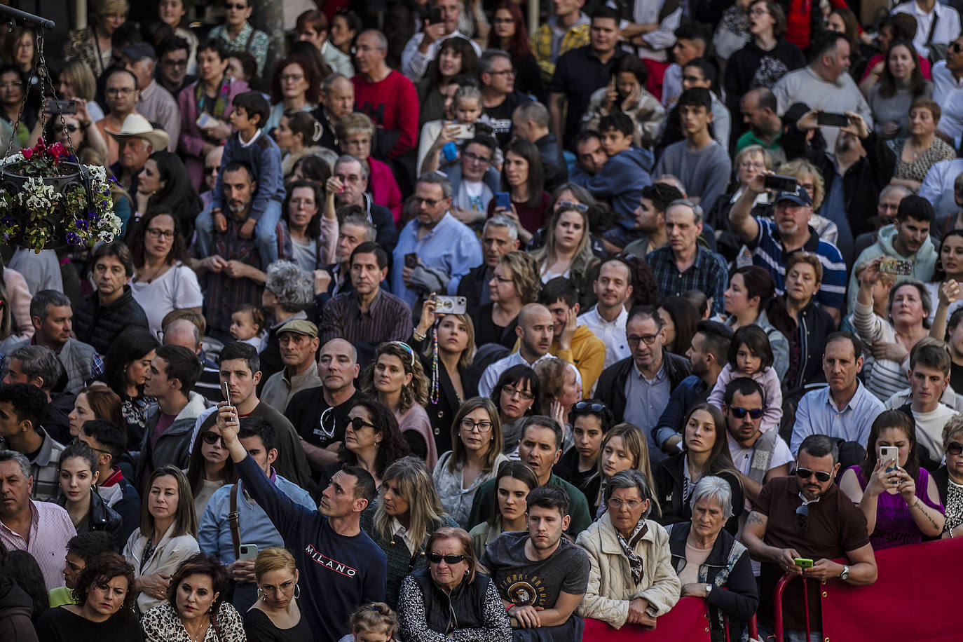La procesión del Santo Entierro llena Logroño