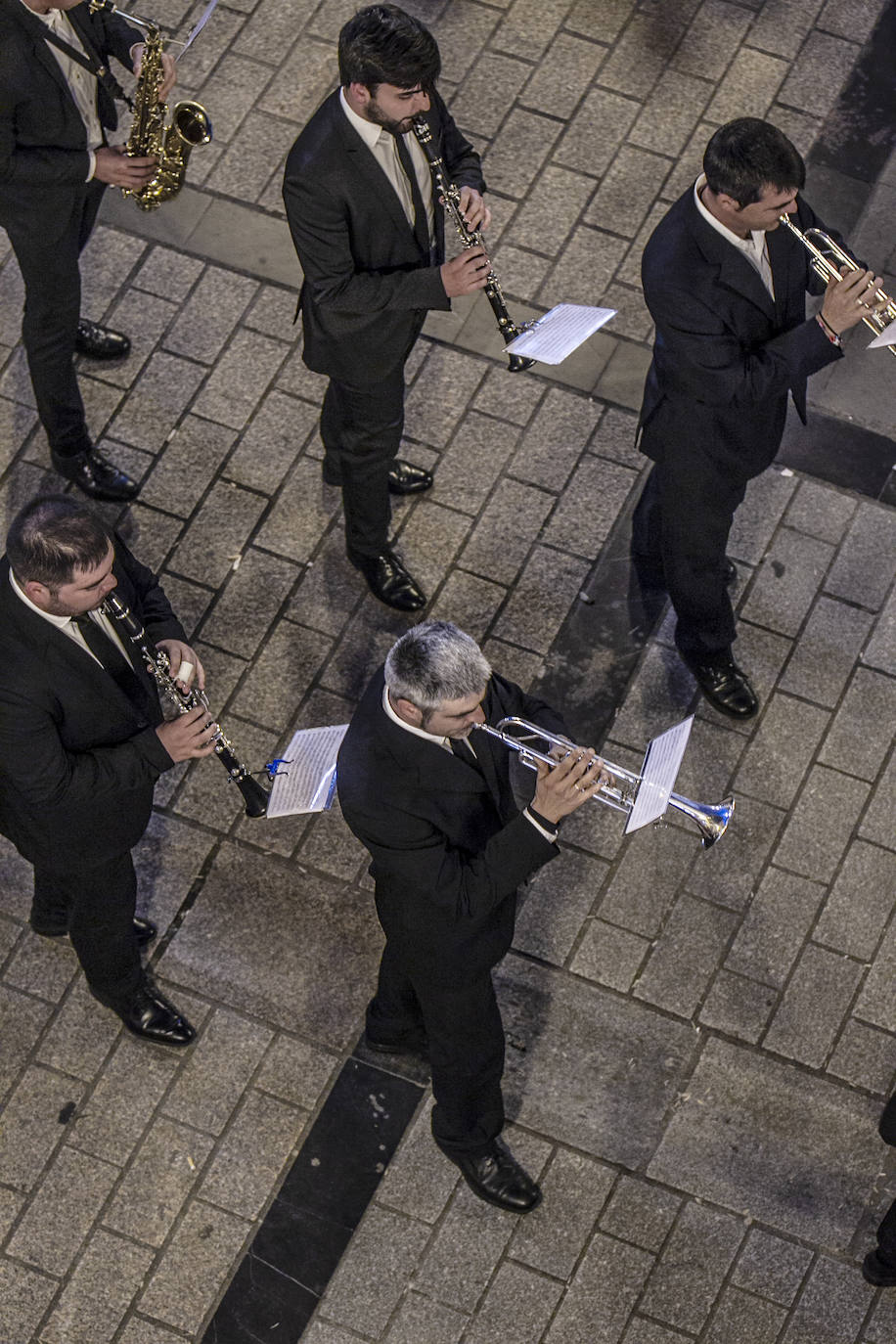 La procesión del Santo Entierro llena Logroño