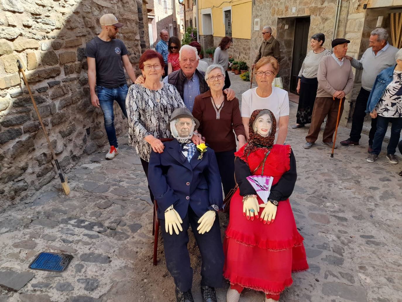 Imagen secundaria 2 - Los Judas arden en La Rioja