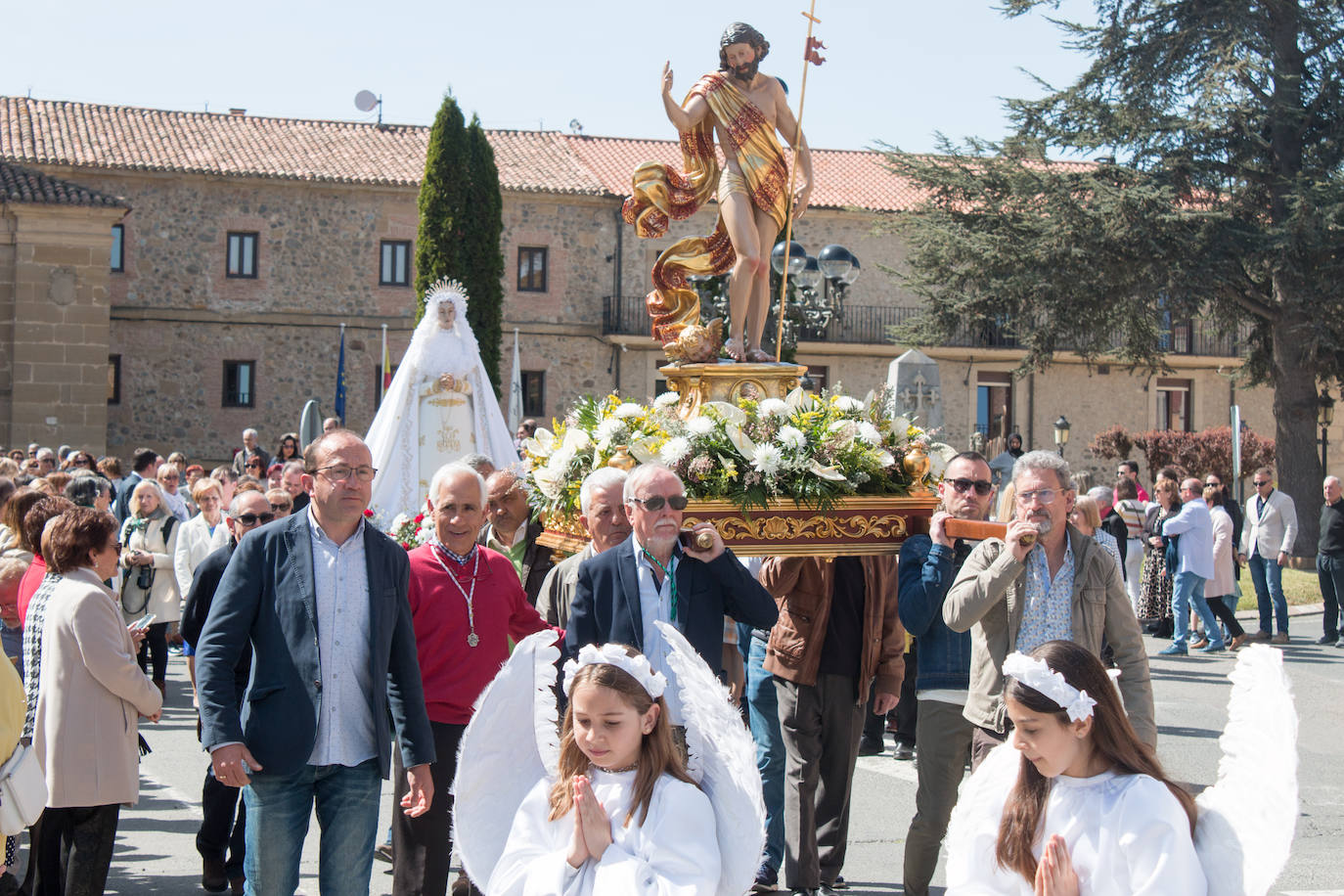 Procesión de Cristo Resucitado en Santo Domingo de la Calzada