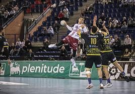 El Logroño venció al Cangas en un reciente duelo de Asobal.