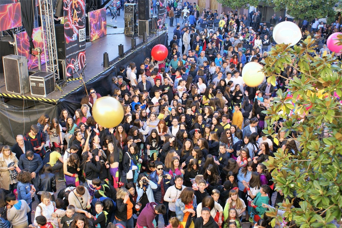 Imagen del disparo del cohete desde el Ayuntamiento en las fiestas de San Prudencio del año 2019.