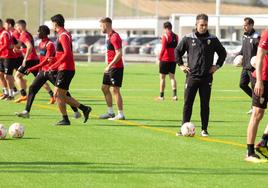 Sergio Rodríguez, en un entrenamiento de la UD Logroñés.